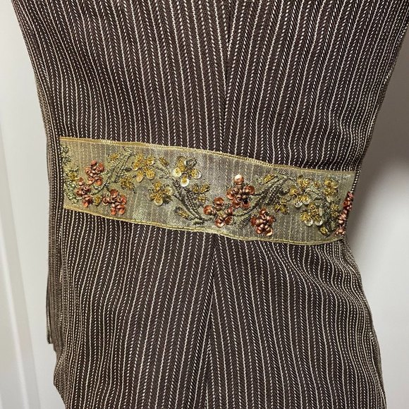 NWT Tempo Paris Blazer Brown Pinstripe with beautiful Floral Accent Size 2 - Picture 3 of 7